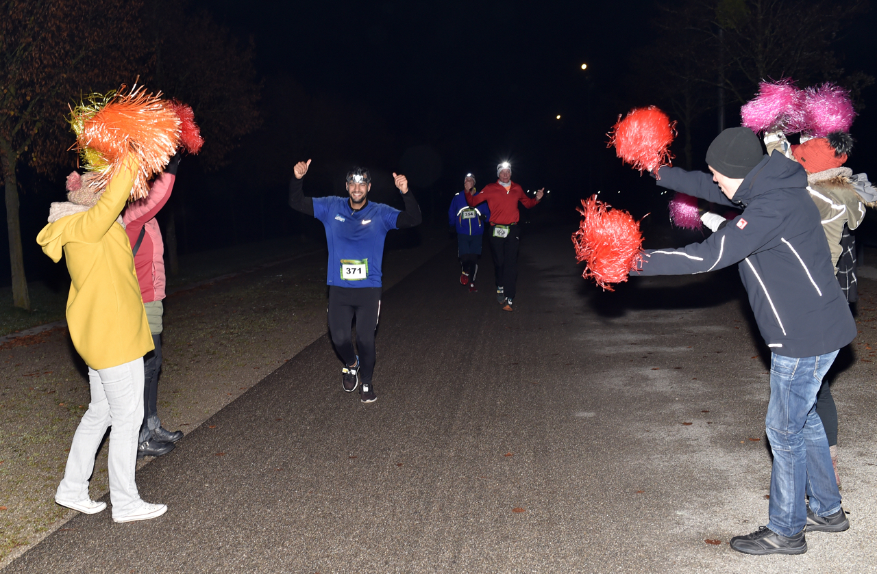 Bestzeitmarathon im Riemer Park bei München am 29.10.2016
Copyright
Hannes Magerstaedt
hannes@magerstaedt.de
Tel.01728178700