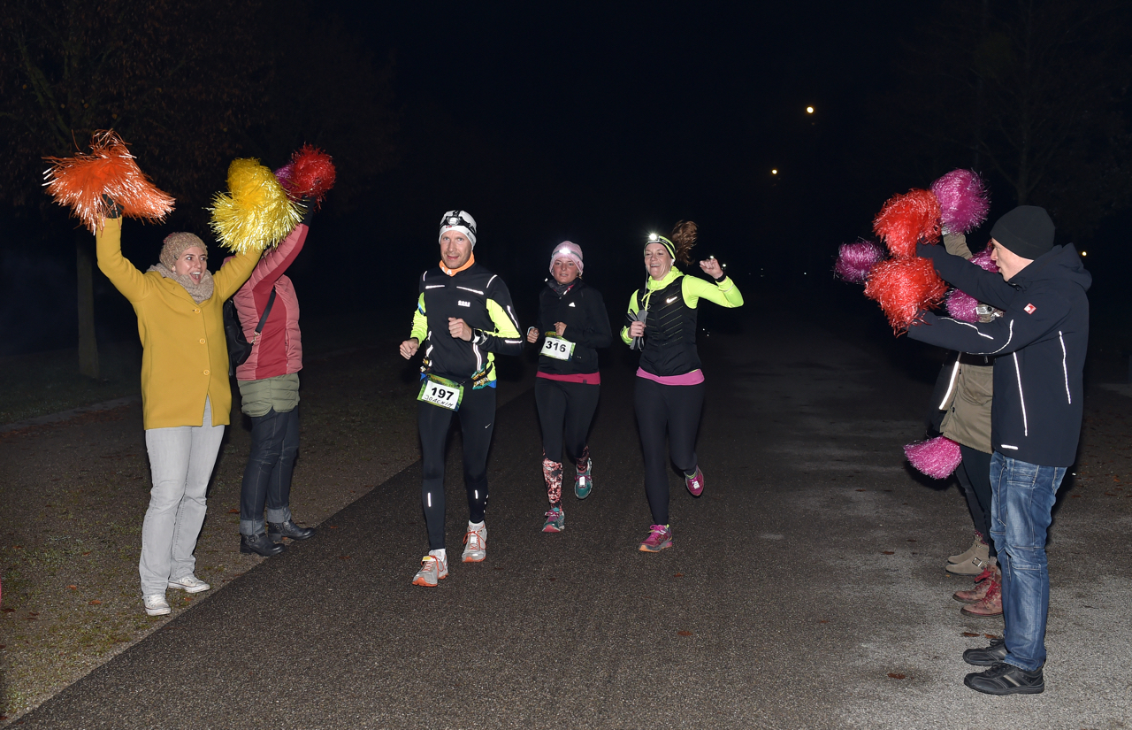 Bestzeitmarathon im Riemer Park bei München am 29.10.2016
Copyright
Hannes Magerstaedt
hannes@magerstaedt.de
Tel.01728178700