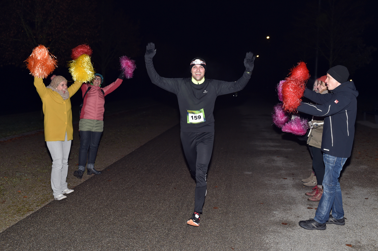 Bestzeitmarathon im Riemer Park bei München am 29.10.2016
Copyright
Hannes Magerstaedt
hannes@magerstaedt.de
Tel.01728178700