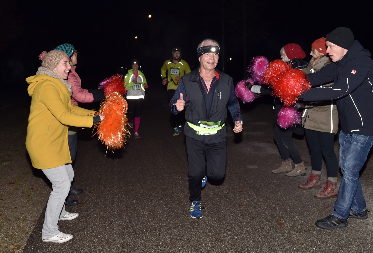 Bestzeitmarathon im Riemer Park bei München am 29.10.2016
Copyright
Hannes Magerstaedt
hannes@magerstaedt.de
Tel.01728178700