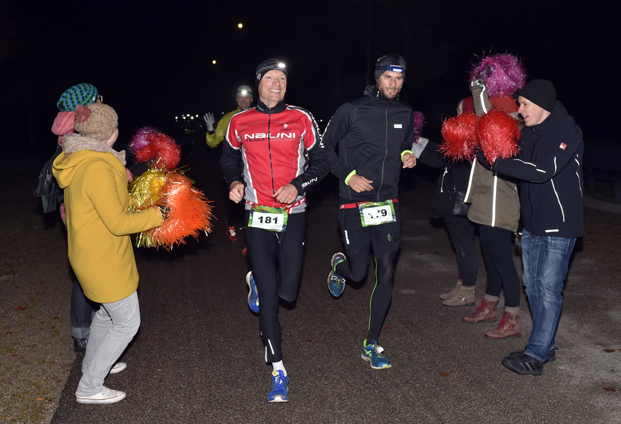 Bestzeitmarathon im Riemer Park bei München am 29.10.2016
Copyright
Hannes Magerstaedt
hannes@magerstaedt.de
Tel.01728178700