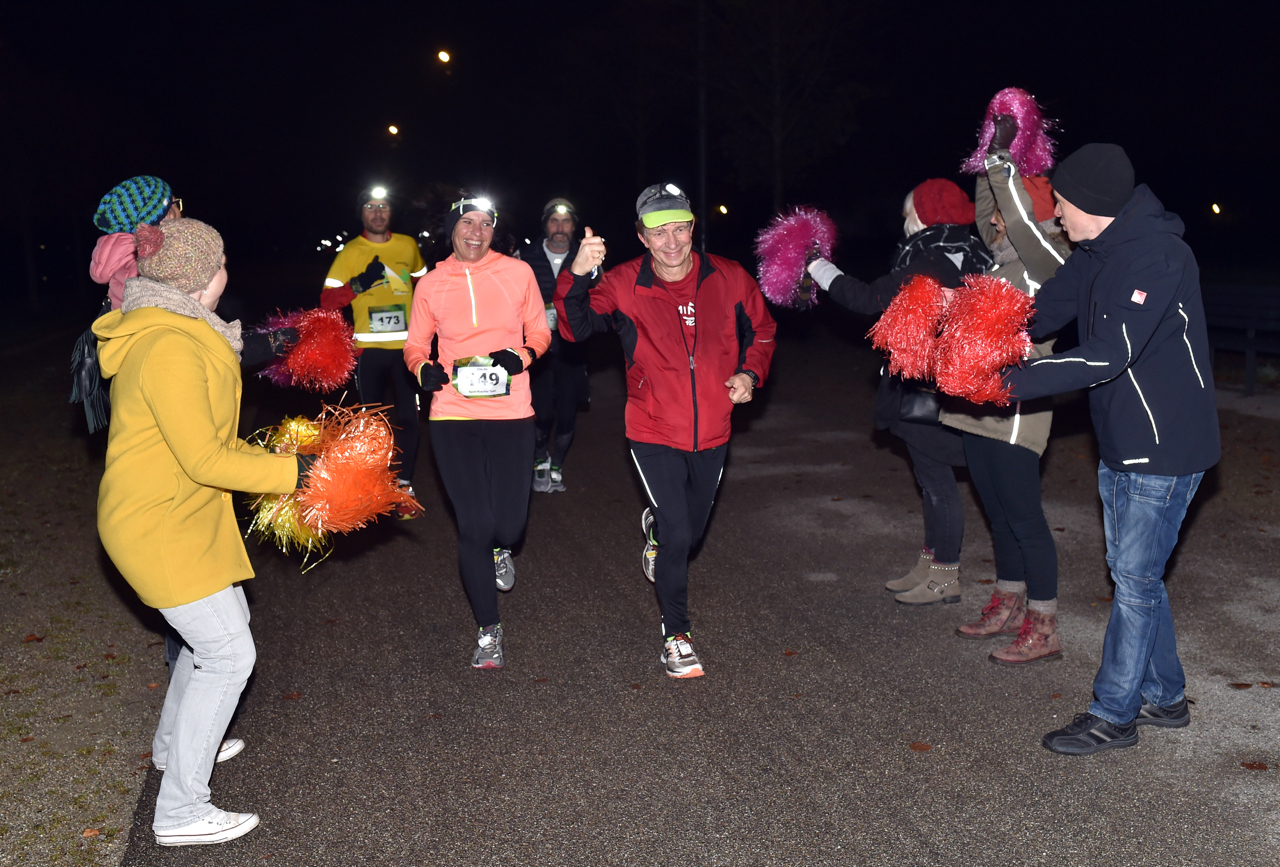 Bestzeitmarathon im Riemer Park bei München am 29.10.2016
Copyright
Hannes Magerstaedt
hannes@magerstaedt.de
Tel.01728178700