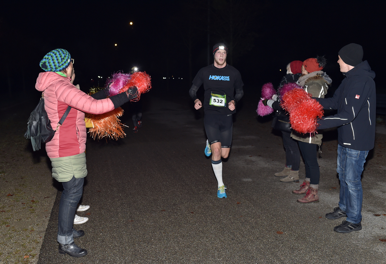 Bestzeitmarathon im Riemer Park bei München am 29.10.2016
Copyright
Hannes Magerstaedt
hannes@magerstaedt.de
Tel.01728178700