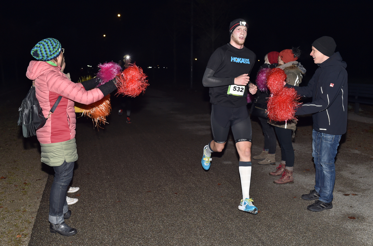 Bestzeitmarathon im Riemer Park bei München am 29.10.2016
Copyright
Hannes Magerstaedt
hannes@magerstaedt.de
Tel.01728178700