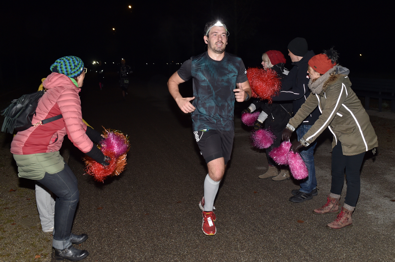 Bestzeitmarathon im Riemer Park bei München am 29.10.2016
Copyright
Hannes Magerstaedt
hannes@magerstaedt.de
Tel.01728178700