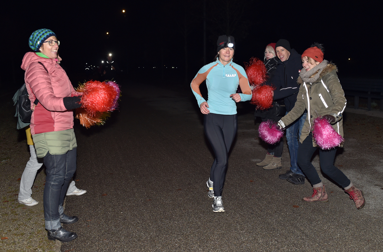 Bestzeitmarathon im Riemer Park bei München am 29.10.2016
Copyright
Hannes Magerstaedt
hannes@magerstaedt.de
Tel.01728178700