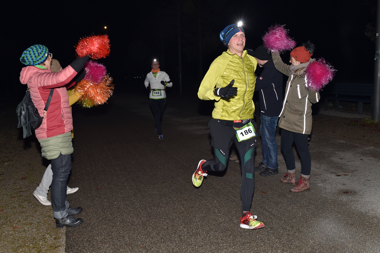 Bestzeitmarathon im Riemer Park bei München am 29.10.2016
Copyright
Hannes Magerstaedt
hannes@magerstaedt.de
Tel.01728178700