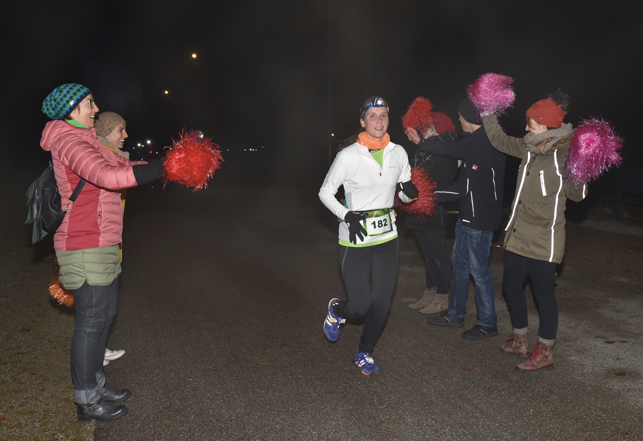 Bestzeitmarathon im Riemer Park bei München am 29.10.2016
Copyright
Hannes Magerstaedt
hannes@magerstaedt.de
Tel.01728178700