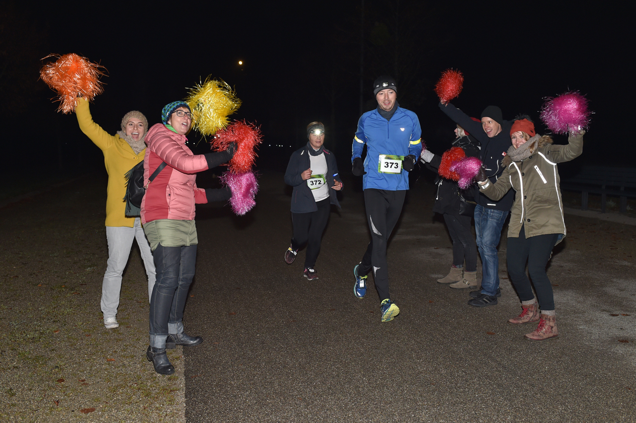 Bestzeitmarathon im Riemer Park bei München am 29.10.2016
Copyright
Hannes Magerstaedt
hannes@magerstaedt.de
Tel.01728178700