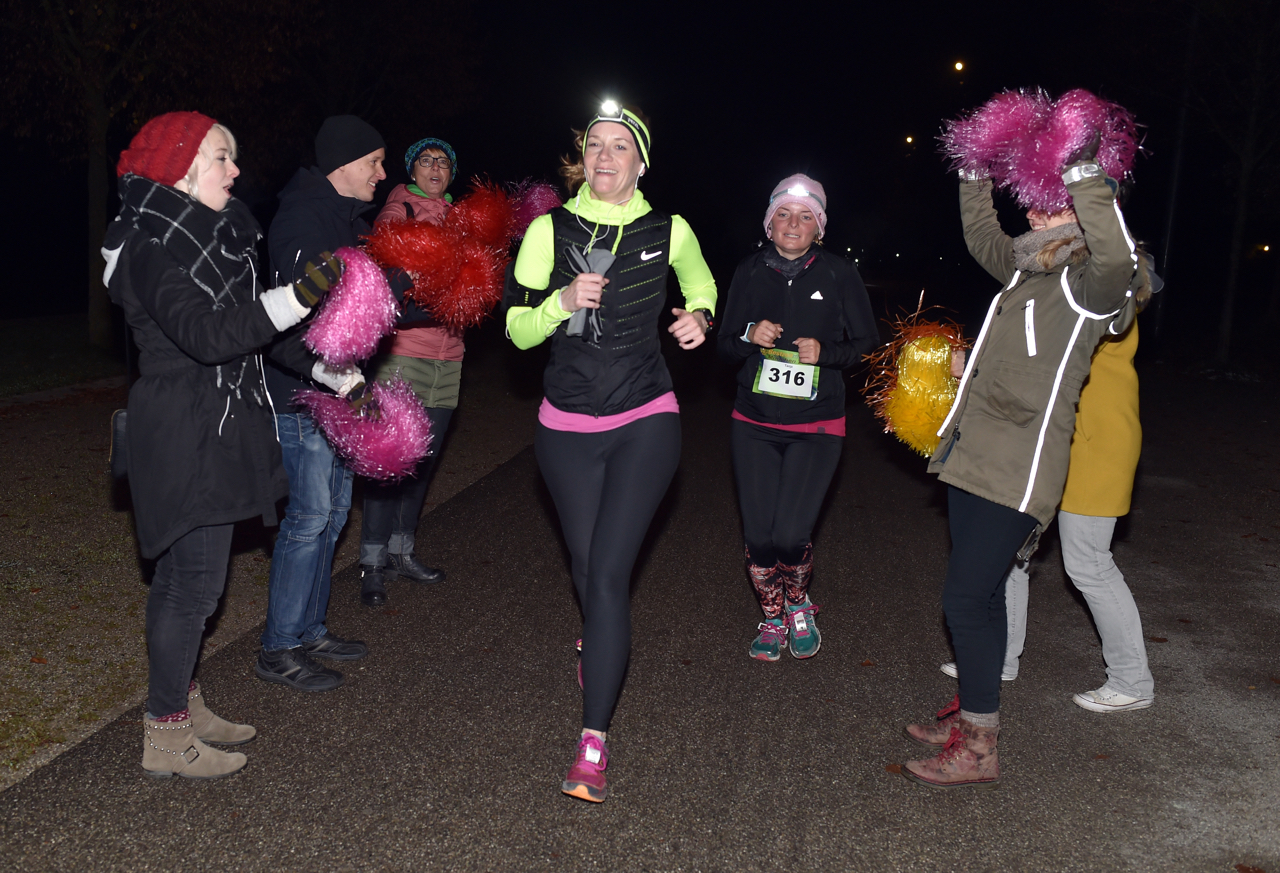 Bestzeitmarathon im Riemer Park bei München am 29.10.2016
Copyright
Hannes Magerstaedt
hannes@magerstaedt.de
Tel.01728178700