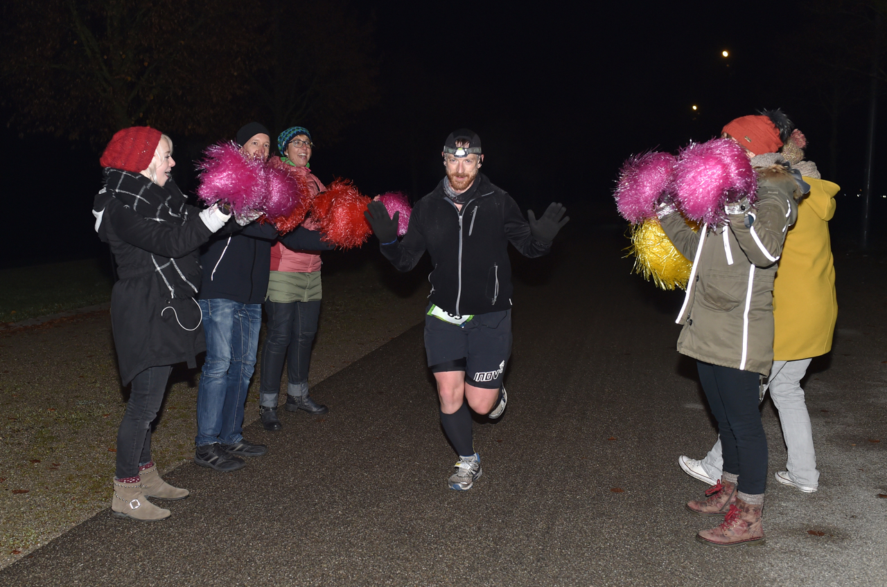 Bestzeitmarathon im Riemer Park bei München am 29.10.2016
Copyright
Hannes Magerstaedt
hannes@magerstaedt.de
Tel.01728178700