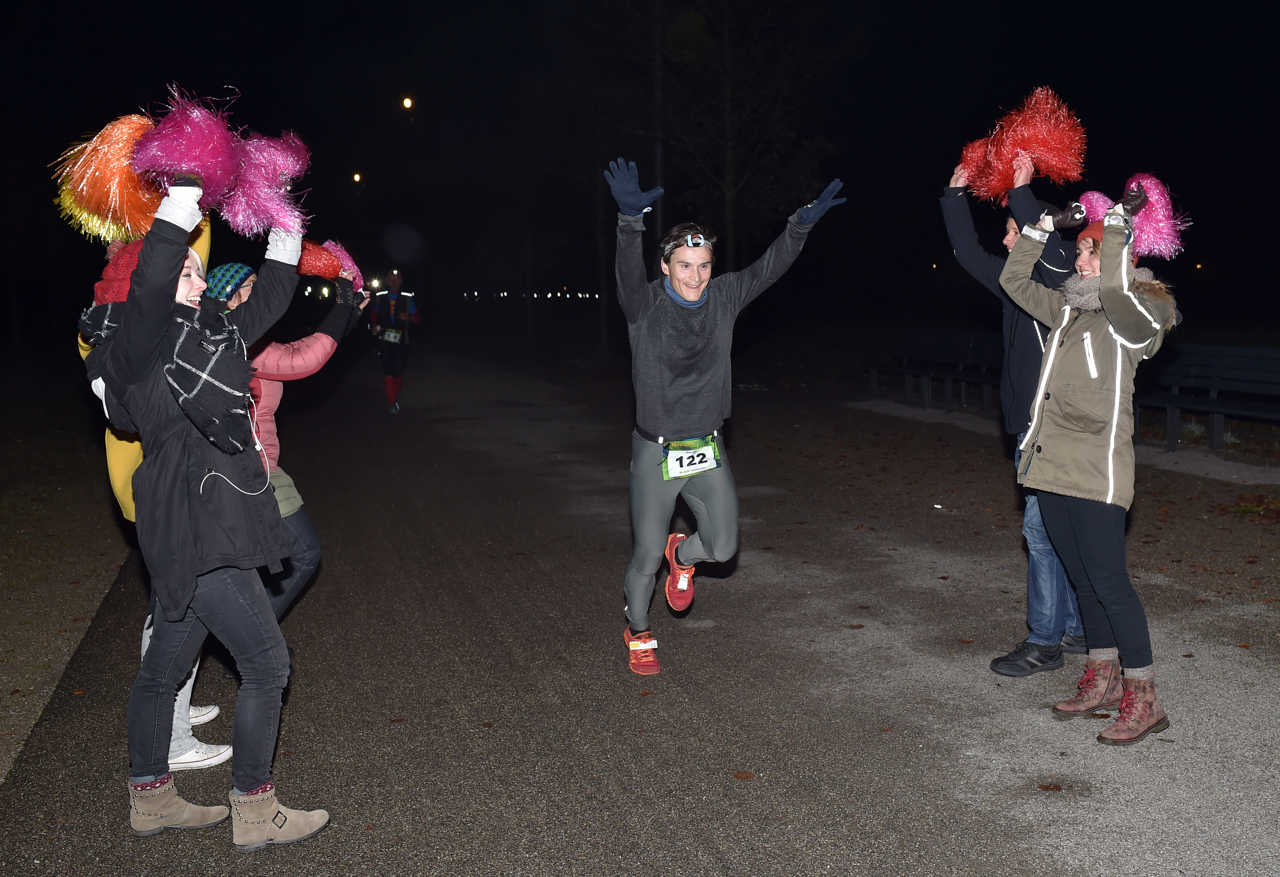 Bestzeitmarathon im Riemer Park bei München am 29.10.2016
Copyright
Hannes Magerstaedt
hannes@magerstaedt.de
Tel.01728178700