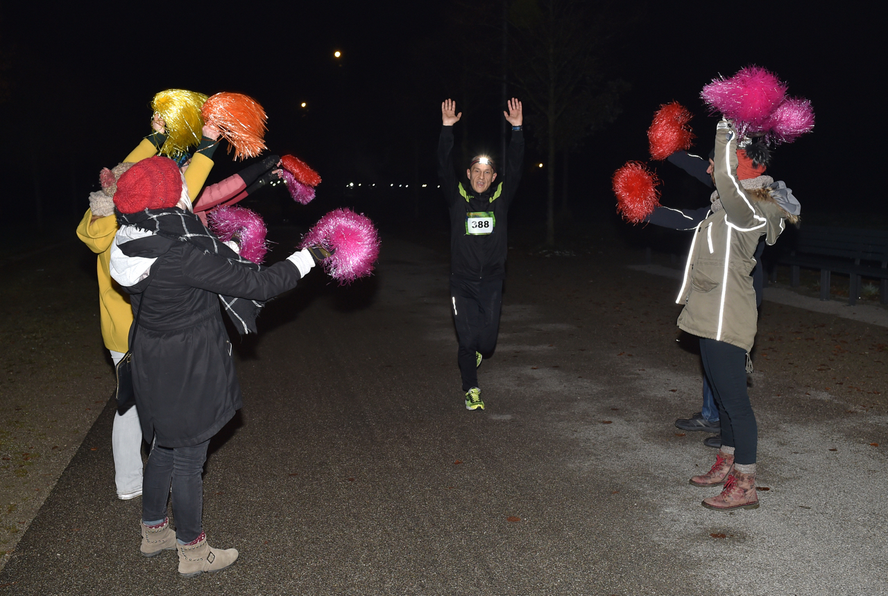 Bestzeitmarathon im Riemer Park bei München am 29.10.2016
Copyright
Hannes Magerstaedt
hannes@magerstaedt.de
Tel.01728178700