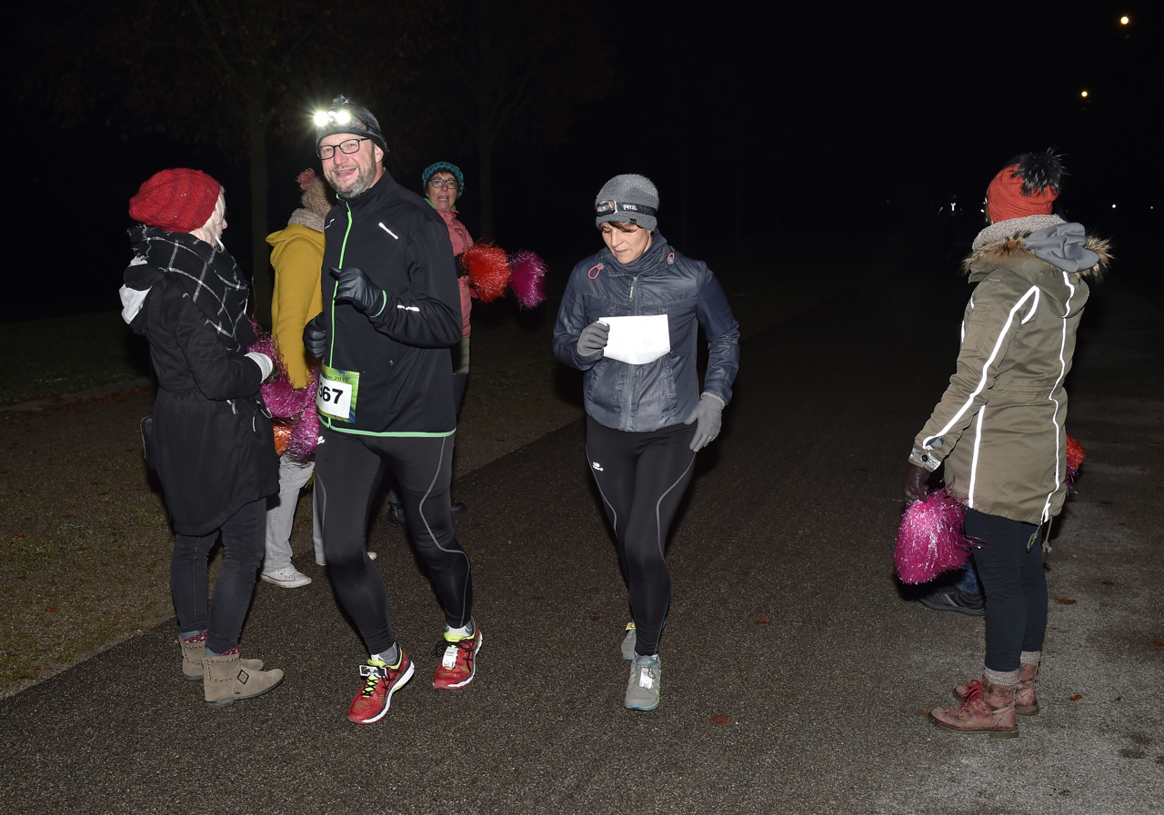 Bestzeitmarathon im Riemer Park bei München am 29.10.2016
Copyright
Hannes Magerstaedt
hannes@magerstaedt.de
Tel.01728178700