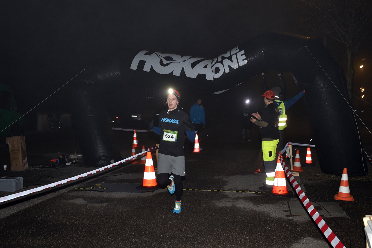 Bestzeitmarathon im Riemer Park bei München am 29.10.2016 Copyright Hannes Magerstaedt hannes@magerstaedt.de Tel.01728178700