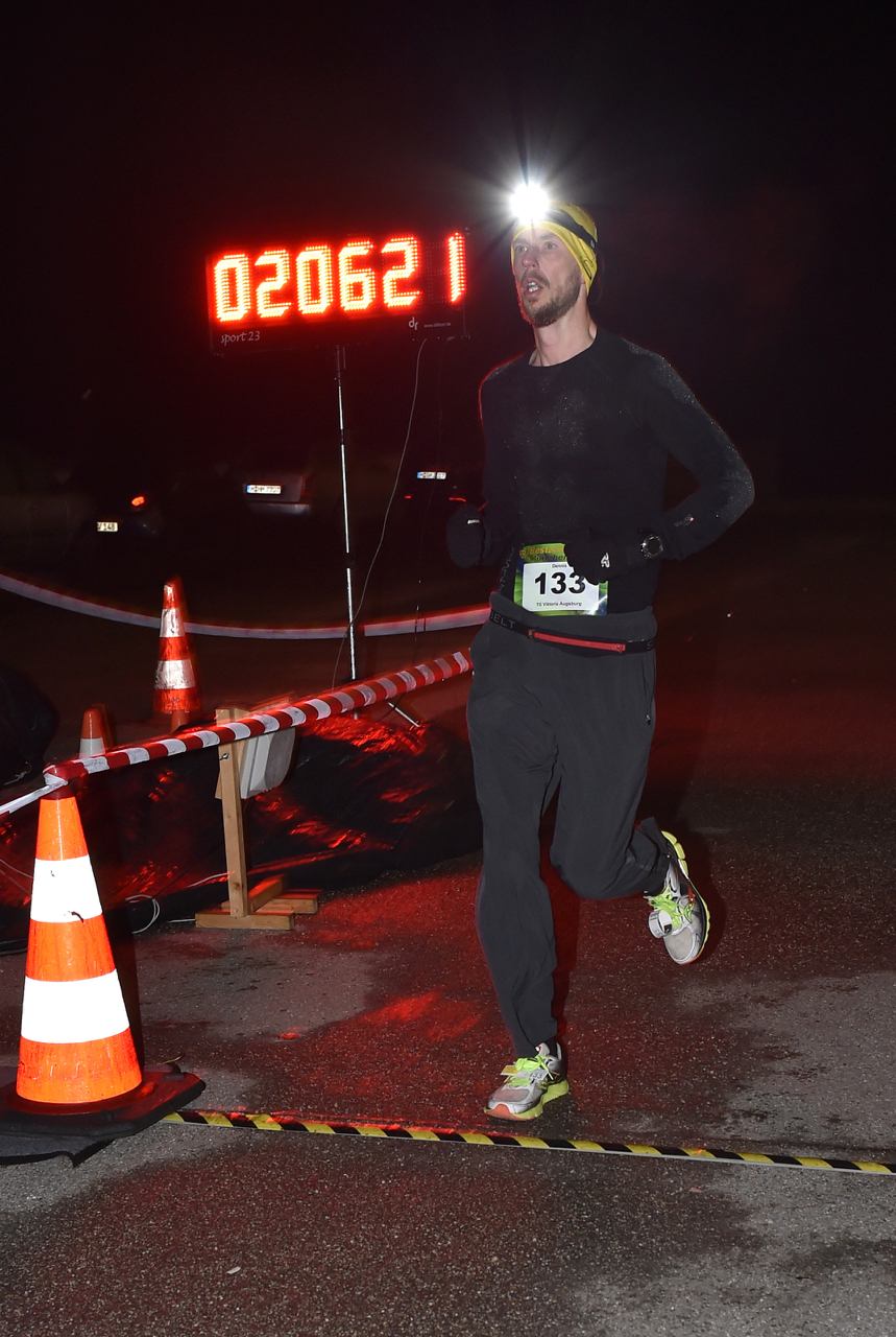 Bestzeitmarathon im Riemer Park bei München am 29.10.2016 Copyright Hannes Magerstaedt hannes@magerstaedt.de Tel.01728178700