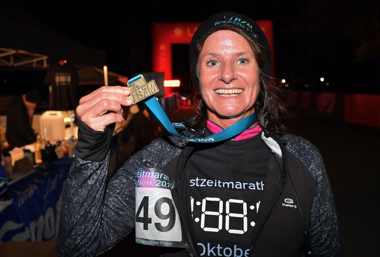 Bestzeitmarathon München - der Lauf gegen die Gesetze der Physik am 26.10.2019 in München-Riem. 
Fotocredit
Hannes Magerstaedt
hannes@magerstaedt.de
Tel.+49 (0) 1728178700