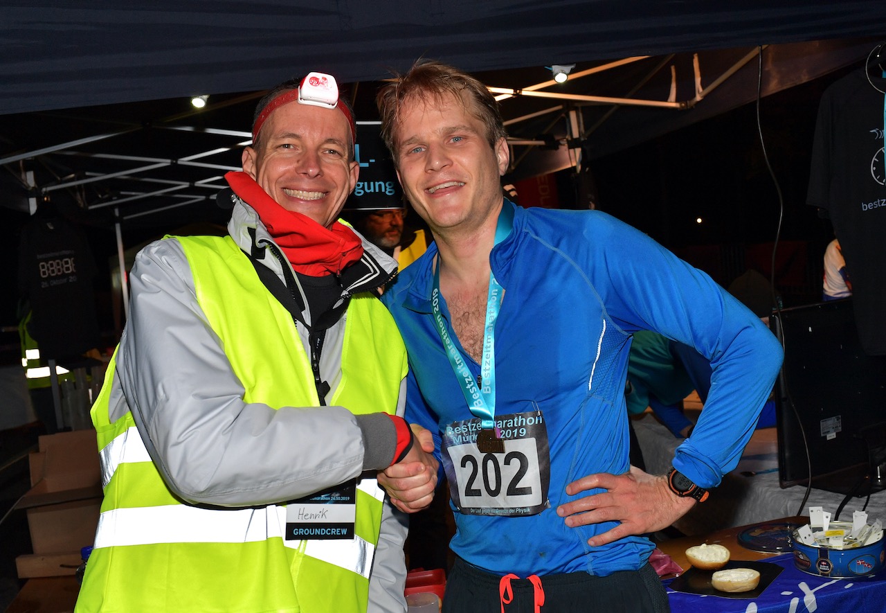 Bestzeitmarathon München - der Lauf gegen die Gesetze der Physik am 26.10.2019 in München-Riem. 
Fotocredit
Hannes Magerstaedt
hannes@magerstaedt.de
Tel.+49 (0) 1728178700