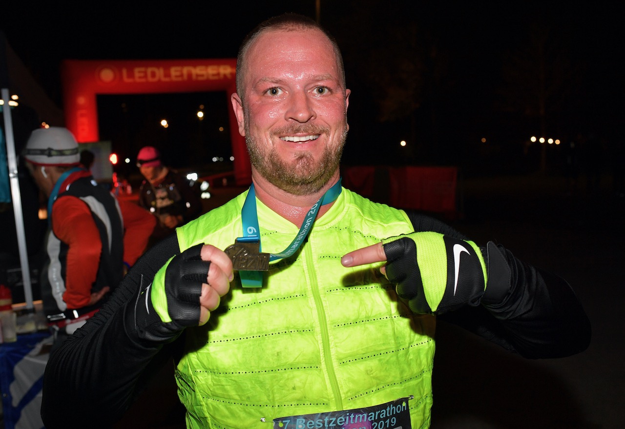 Bestzeitmarathon München - der Lauf gegen die Gesetze der Physik am 26.10.2019 in München-Riem. 
Fotocredit
Hannes Magerstaedt
hannes@magerstaedt.de
Tel.+49 (0) 1728178700