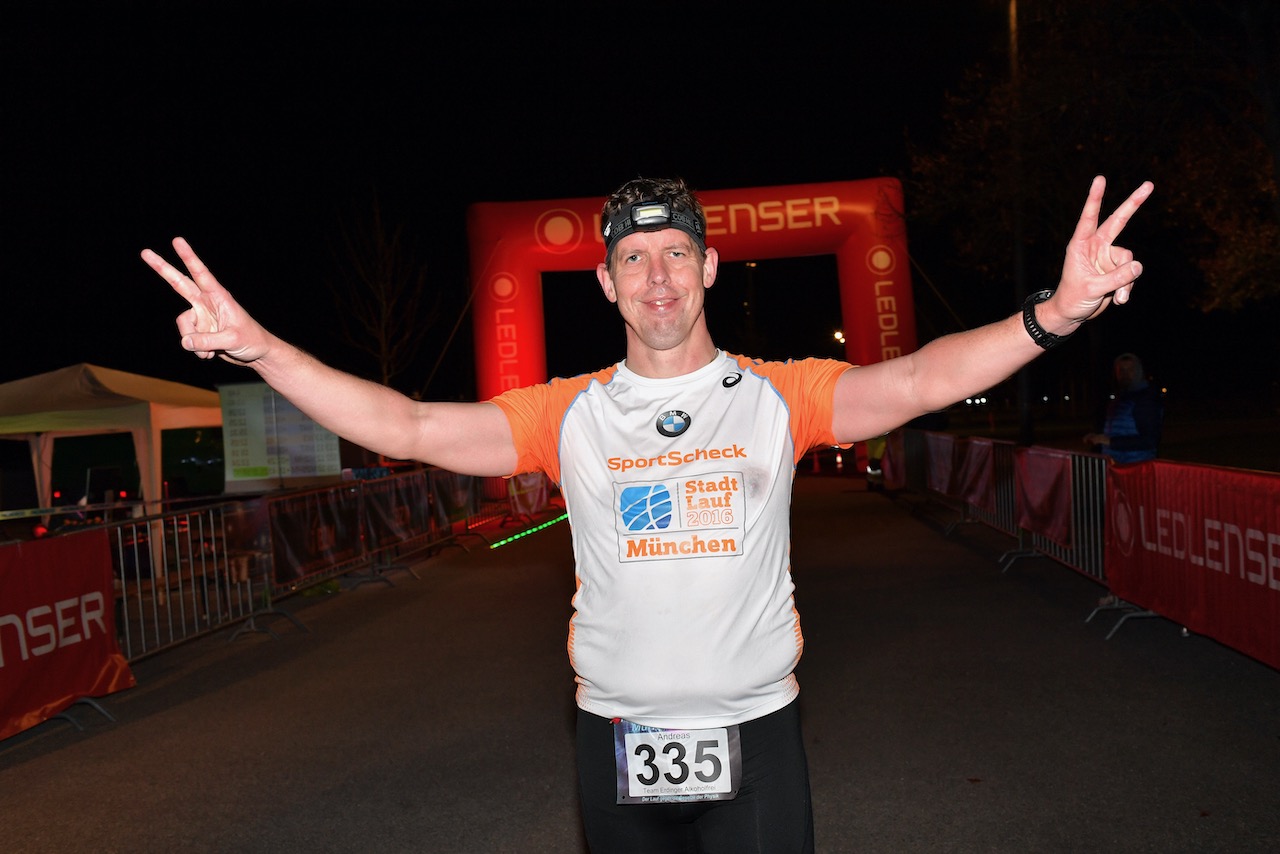 Bestzeitmarathon München - der Lauf gegen die Gesetze der Physik am 26.10.2019 in München-Riem. 
Fotocredit
Hannes Magerstaedt
hannes@magerstaedt.de
Tel.+49 (0) 1728178700