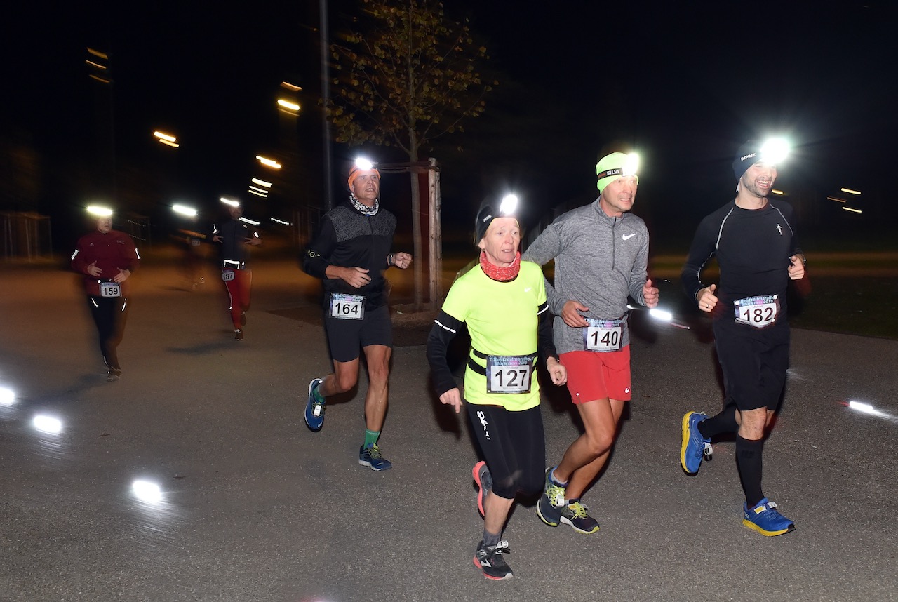 Bestzeitmarathon München - der Lauf gegen die Gesetze der Physik am 26.10.2019 in München-Riem. 
Fotocredit
Hannes Magerstaedt
hannes@magerstaedt.de
Tel.+49 (0) 1728178700