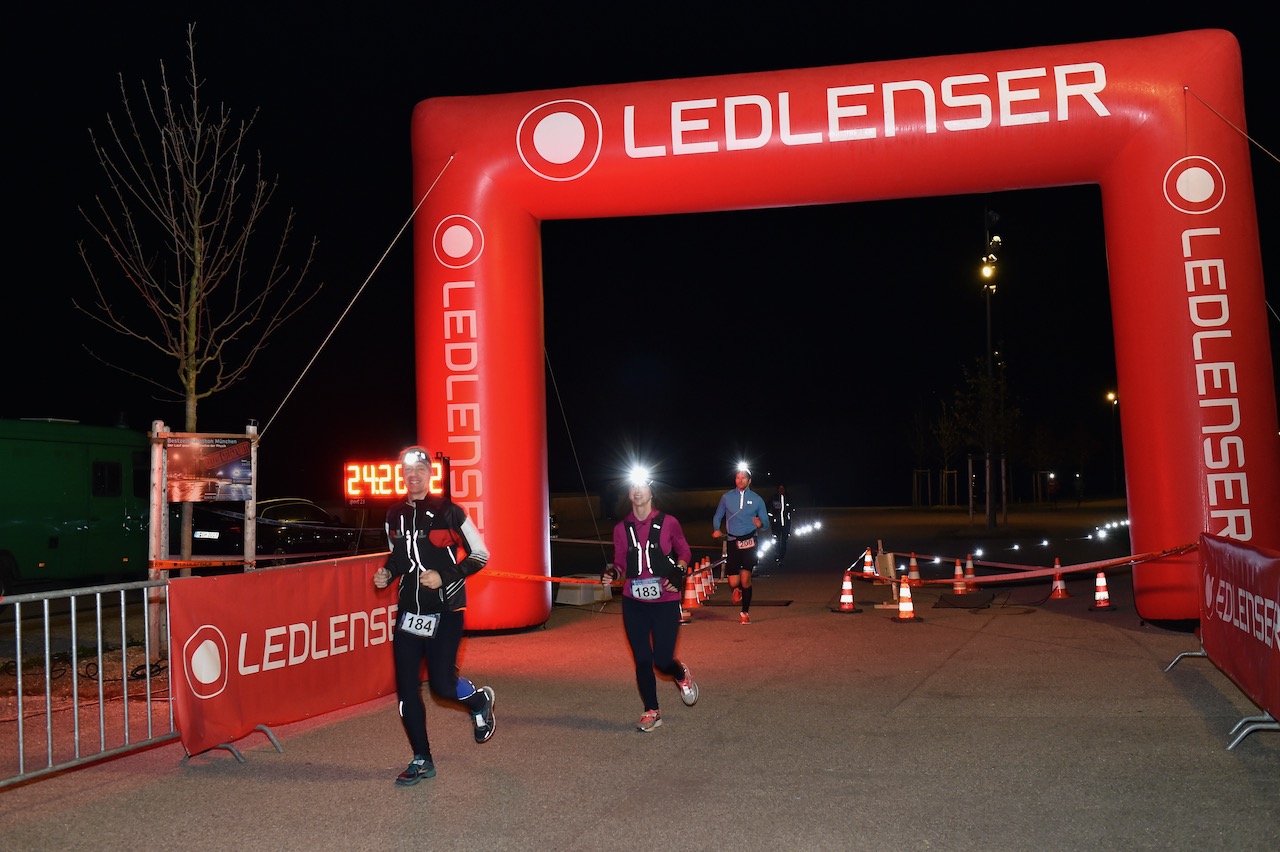 Bestzeitmarathon München - der Lauf gegen die Gesetze der Physik am 26.10.2019 in München-Riem. 
Fotocredit
Hannes Magerstaedt
hannes@magerstaedt.de
Tel.+49 (0) 1728178700