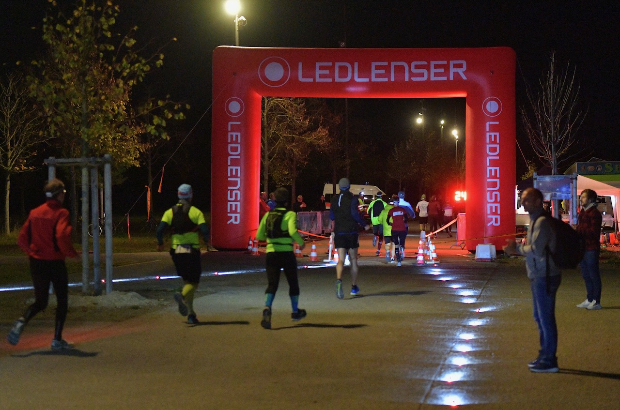 Bestzeitmarathon München - der Lauf gegen die Gesetze der Physik am 26.10.2019 in München-Riem. 
Fotocredit
Hannes Magerstaedt
hannes@magerstaedt.de
Tel.+49 (0) 1728178700