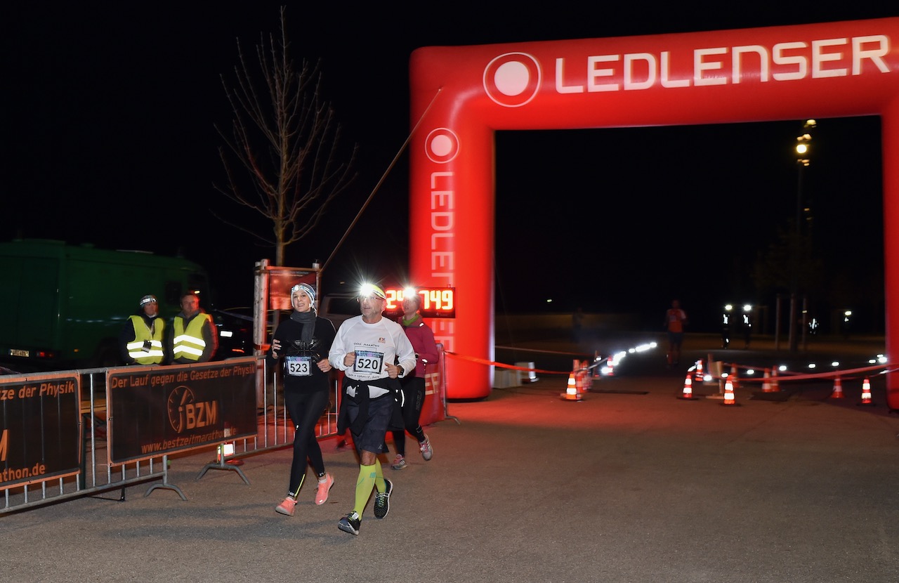 Bestzeitmarathon München - der Lauf gegen die Gesetze der Physik am 26.10.2019 in München-Riem. 
Fotocredit
Hannes Magerstaedt
hannes@magerstaedt.de
Tel.+49 (0) 1728178700