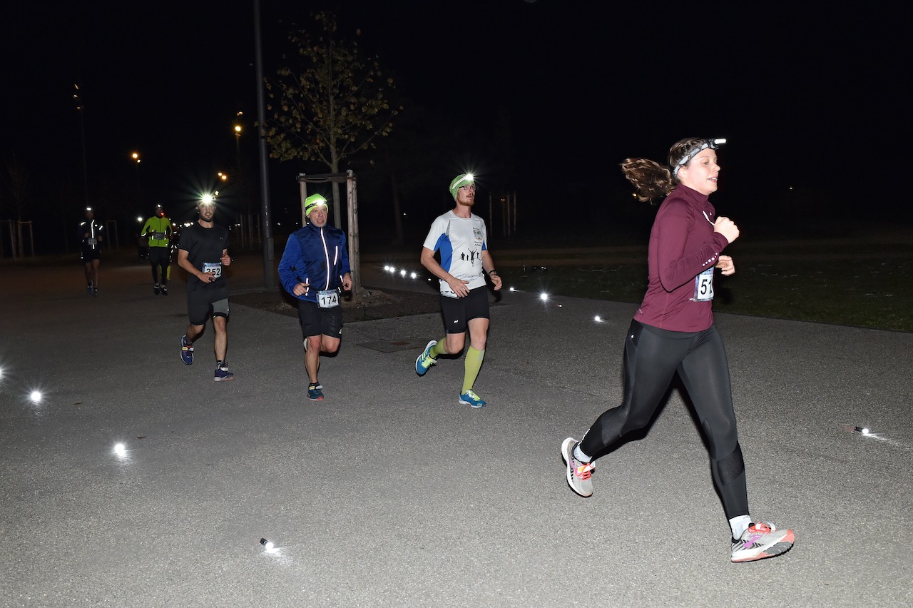 Bestzeitmarathon München - der Lauf gegen die Gesetze der Physik am 26.10.2019 in München-Riem. 
Fotocredit
Hannes Magerstaedt
hannes@magerstaedt.de
Tel.+49 (0) 1728178700