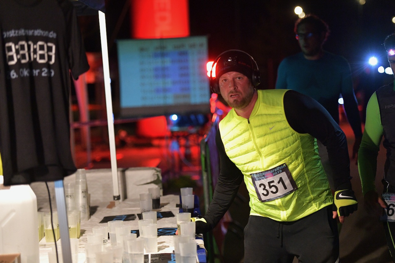 Bestzeitmarathon München - der Lauf gegen die Gesetze der Physik am 26.10.2019 in München-Riem. 
Fotocredit
Hannes Magerstaedt
hannes@magerstaedt.de
Tel.+49 (0) 1728178700