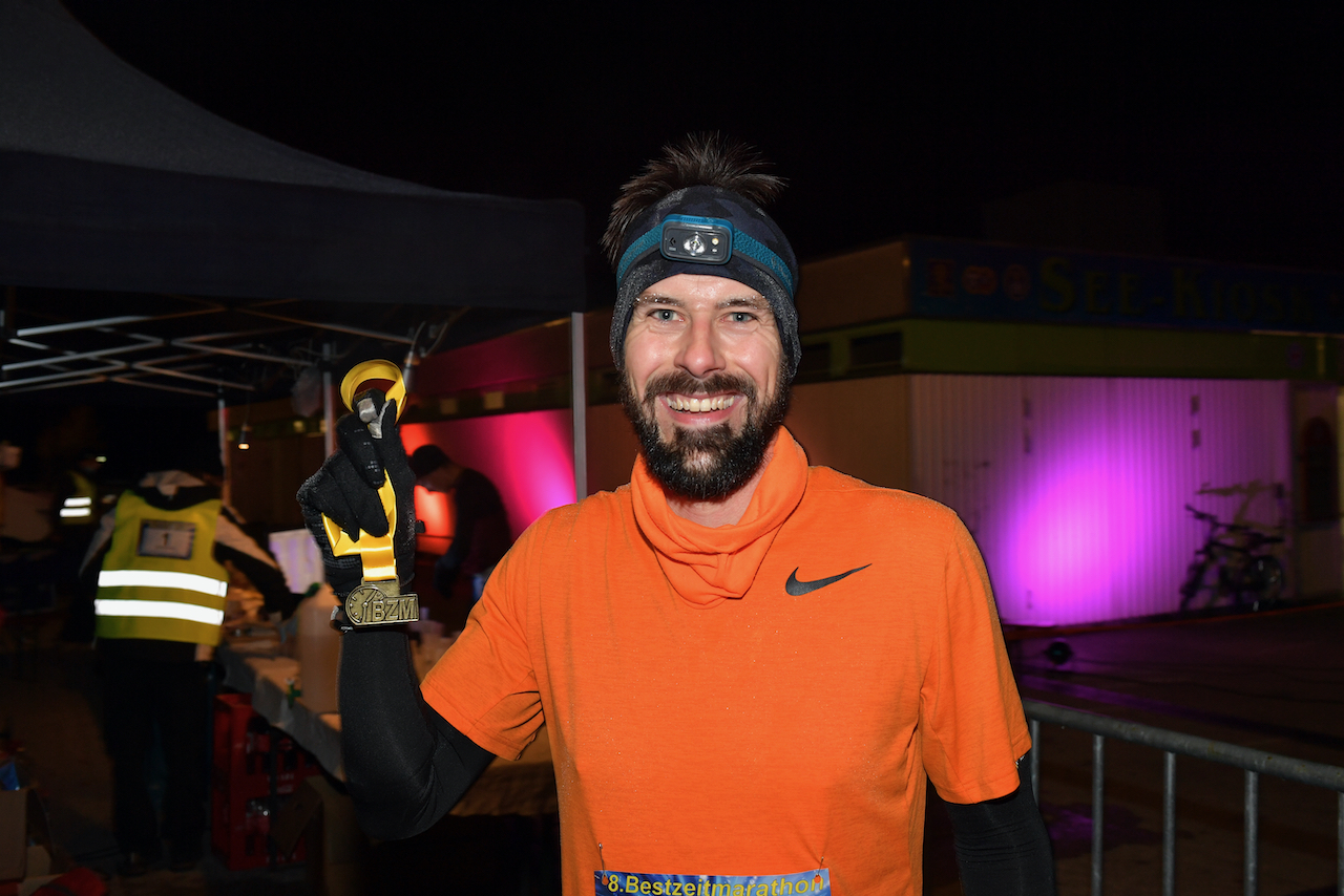 Bestzeitmarathon München - der Lauf gegen die Gesetze der Physik am 24.10.2020 in München-Riem.FotocreditHannes Magerstaedt