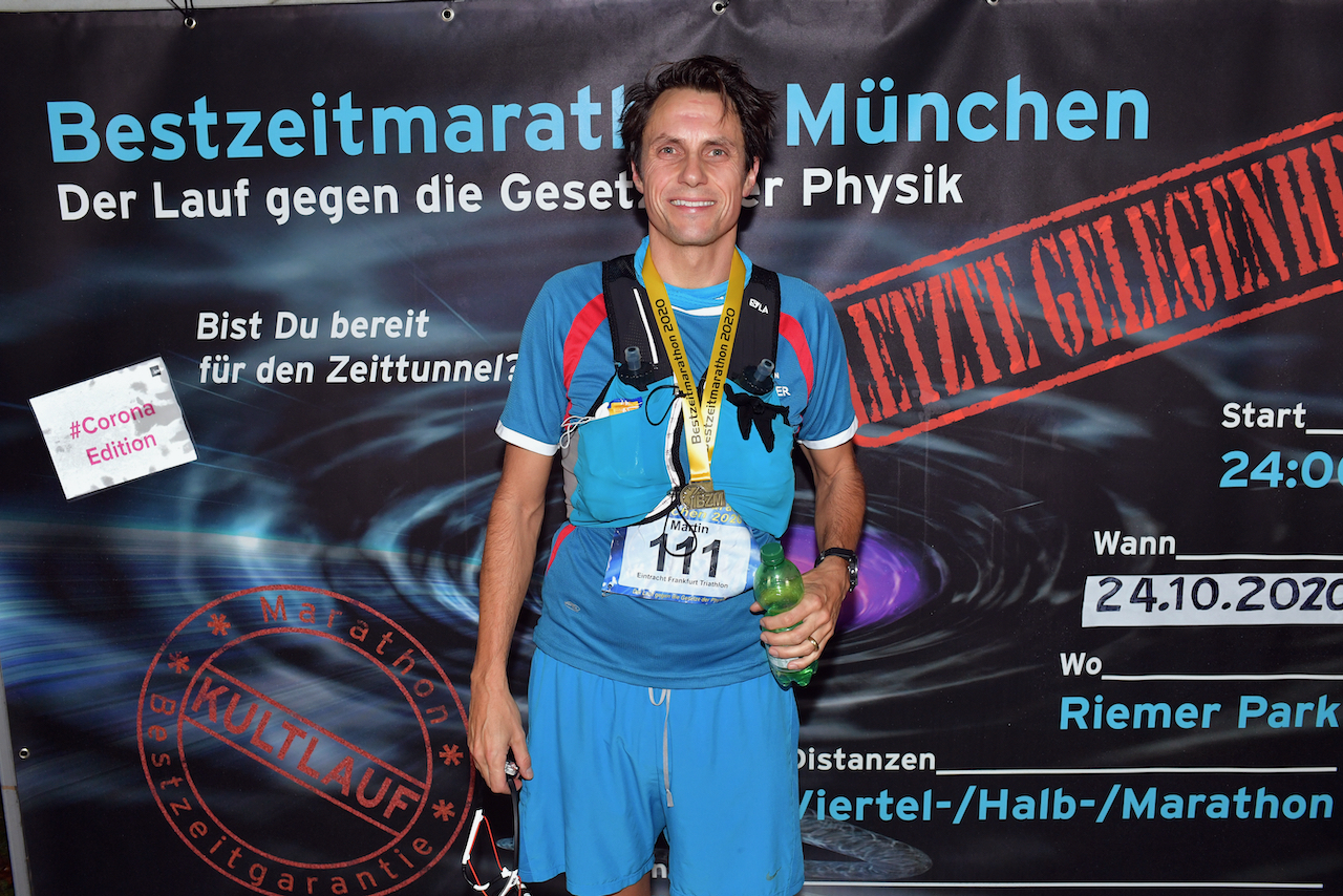 Bestzeitmarathon München - der Lauf gegen die Gesetze der Physik am 24.10.2020 in München-Riem.FotocreditHannes Magerstaedt