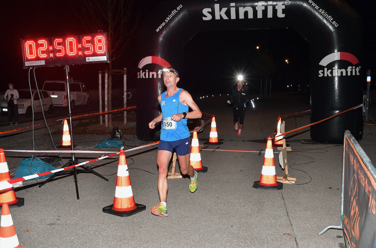 Bestzeitmarathon München - der Lauf gegen die Gesetze der Physik am 24.10.2020 in München-Riem.
Fotocredit
Hannes Magerstaedt