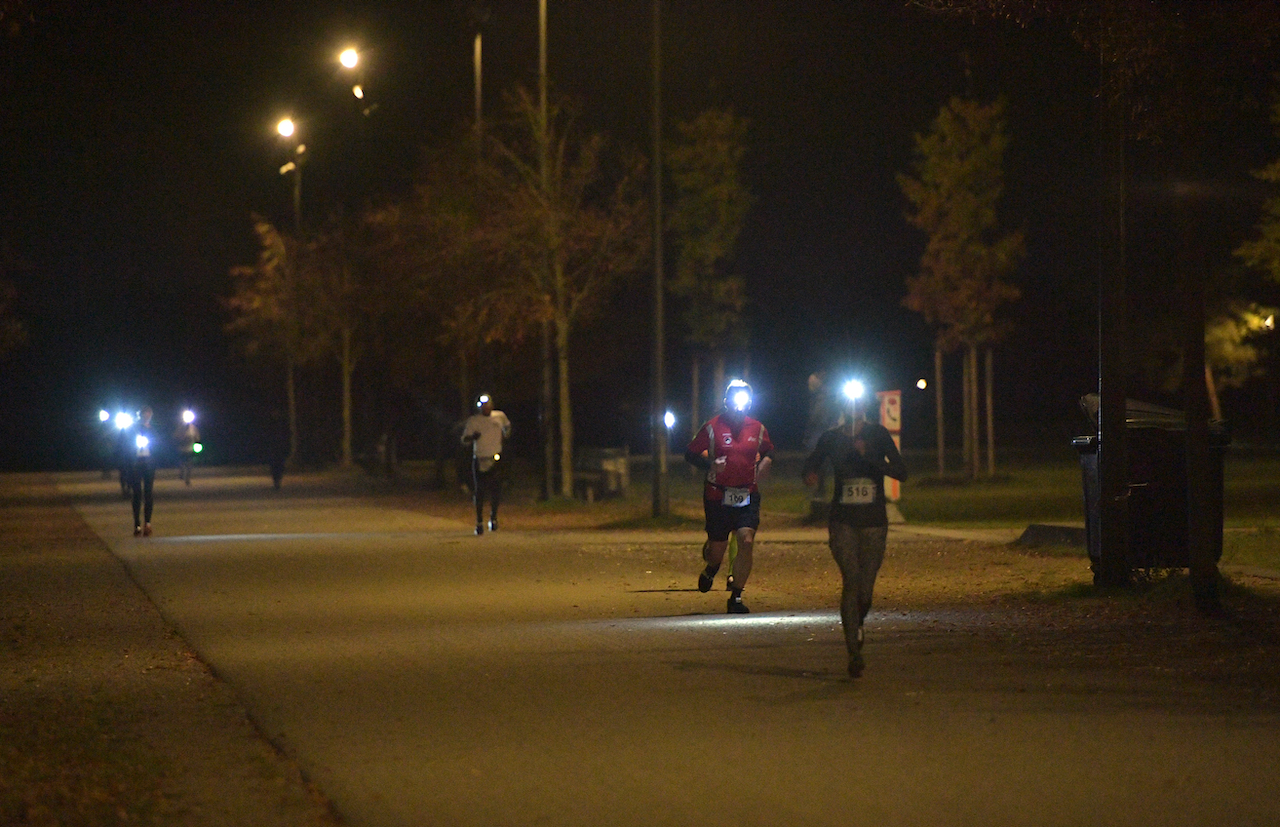 Bestzeitmarathon München - der Lauf gegen die Gesetze der Physik am 24.10.2020 in München-Riem.FotocreditHannes Magerstaedt