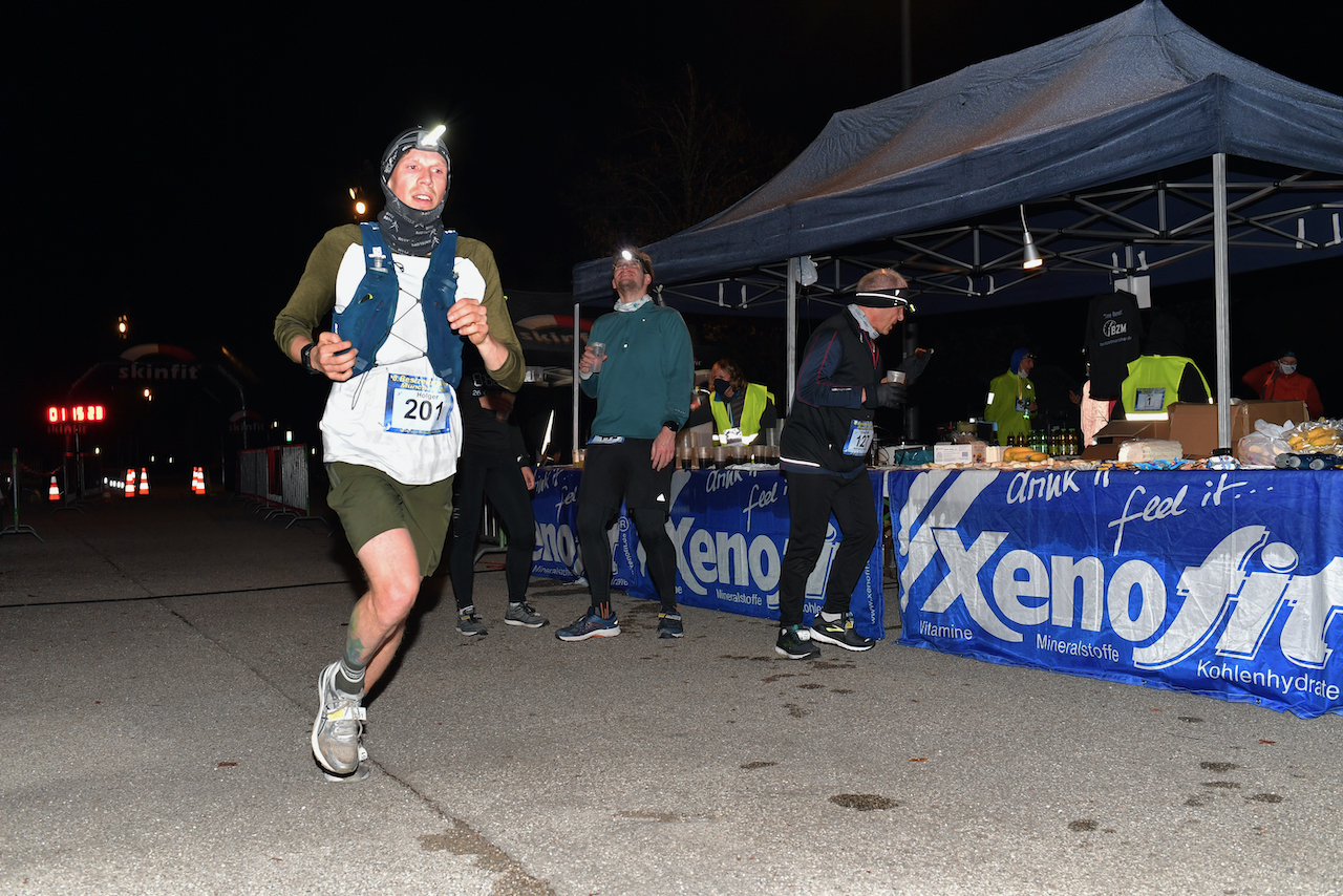 Bestzeitmarathon München - der Lauf gegen die Gesetze der Physik am 24.10.2020 in München-Riem.
Fotocredit
Hannes Magerstaedt