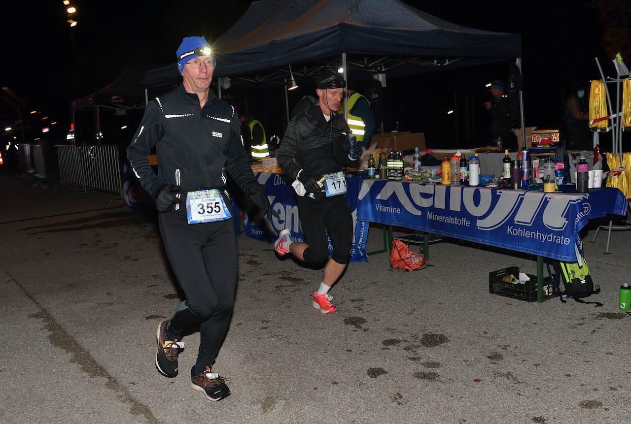 Bestzeitmarathon München - der Lauf gegen die Gesetze der Physik am 24.10.2020 in München-Riem.
Fotocredit
Hannes Magerstaedt