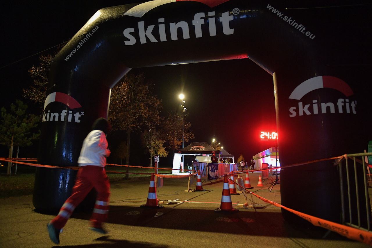 Bestzeitmarathon München - der Lauf gegen die Gesetze der Physik am 24.10.2020 in München-Riem.FotocreditHannes Magerstaedt