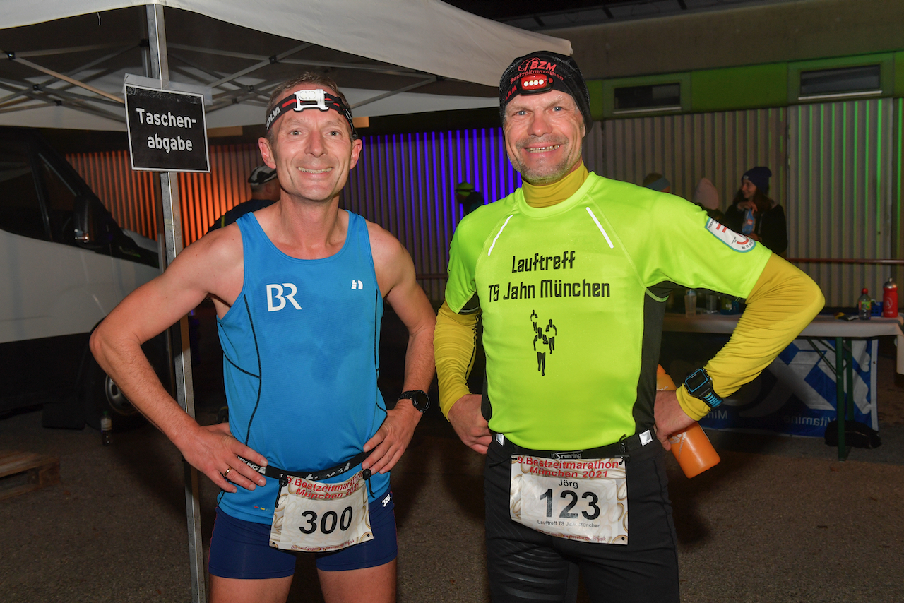 Bestzeitmarathon München - der Lauf gegen die Gesetze der Physik am 30.10.2021 in München Riem.FotografHannes Magerstaedthannes@magerstaedt.deTel. +491728178700