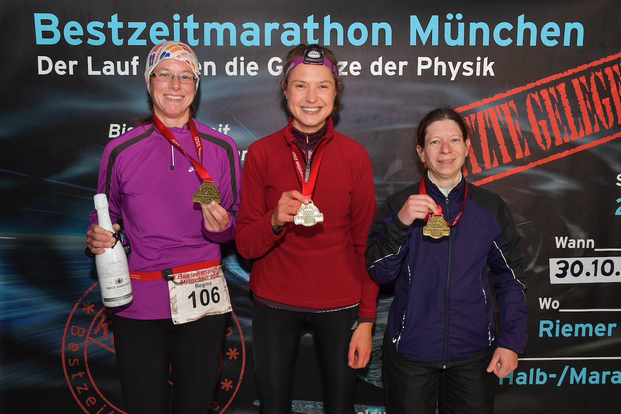 Bestzeitmarathon München - der Lauf gegen die Gesetze der Physik am 30.10.2021 in München Riem.FotografHannes Magerstaedthannes@magerstaedt.deTel. +491728178700