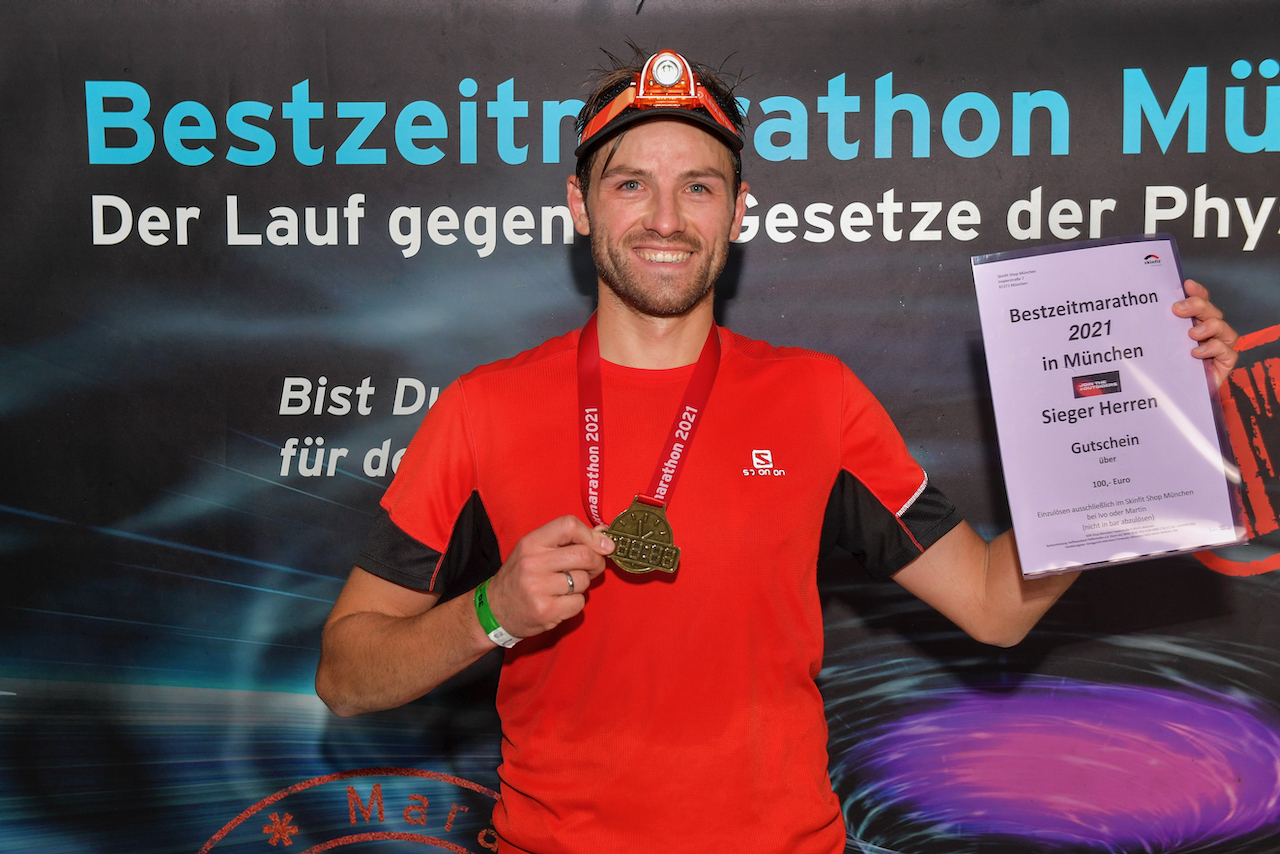 Bestzeitmarathon München - der Lauf gegen die Gesetze der Physik am 30.10.2021 in München Riem.FotografHannes Magerstaedthannes@magerstaedt.deTel. +491728178700