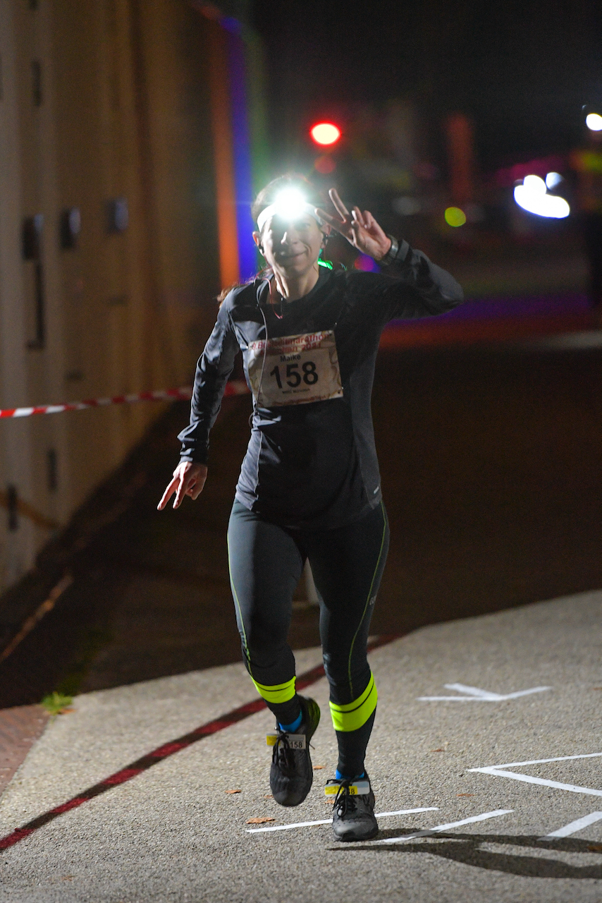 Bestzeitmarathon München - der Lauf gegen die Gesetze der Physik am 30.10.2021 in München Riem.
Fotograf
Hannes Magerstaedt
hannes@magerstaedt.de
Tel. +491728178700