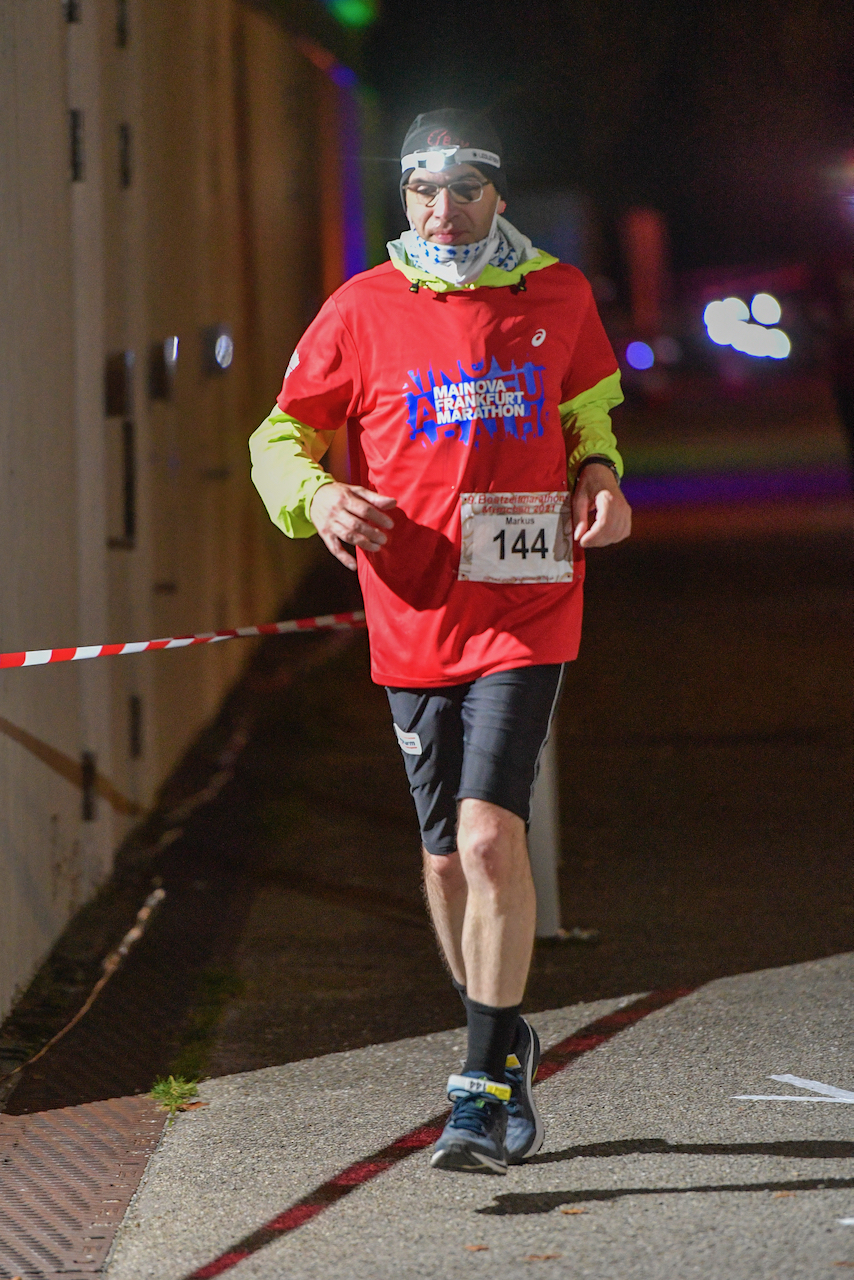 Bestzeitmarathon München - der Lauf gegen die Gesetze der Physik am 30.10.2021 in München Riem.
Fotograf
Hannes Magerstaedt
hannes@magerstaedt.de
Tel. +491728178700