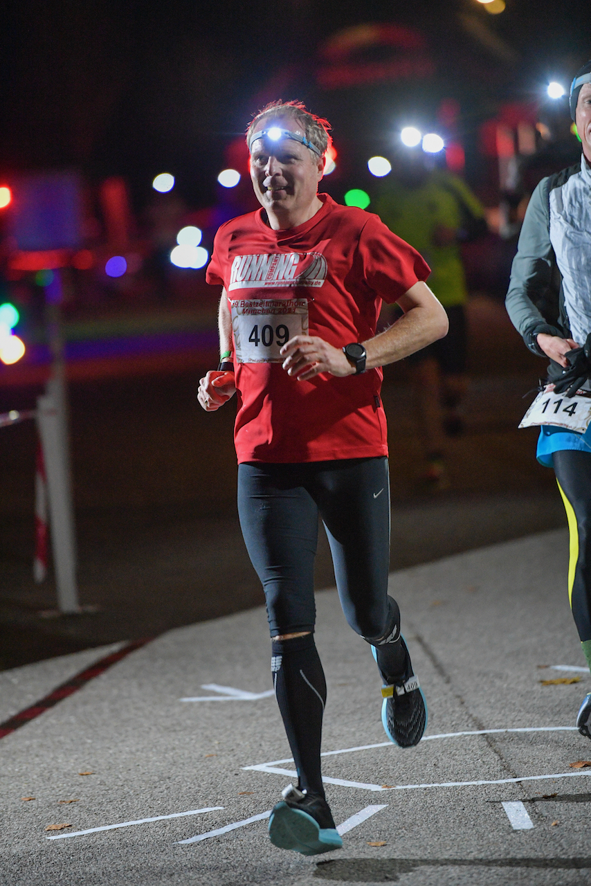 Bestzeitmarathon München - der Lauf gegen die Gesetze der Physik am 30.10.2021 in München Riem.
Fotograf
Hannes Magerstaedt
hannes@magerstaedt.de
Tel. +491728178700