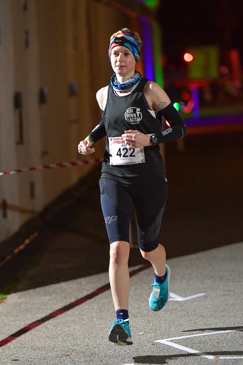 Bestzeitmarathon München - der Lauf gegen die Gesetze der Physik am 30.10.2021 in München Riem.
Fotograf
Hannes Magerstaedt
hannes@magerstaedt.de
Tel. +491728178700