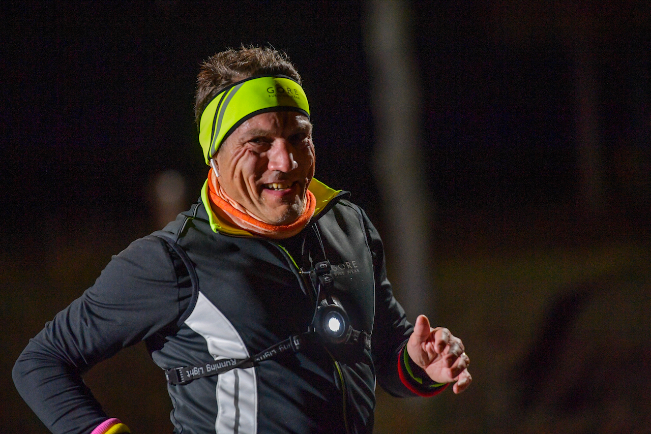 Bestzeitmarathon München - der Lauf gegen die Gesetze der Physik am 30.10.2021 in München Riem.
Fotograf
Hannes Magerstaedt
hannes@magerstaedt.de
Tel. +491728178700