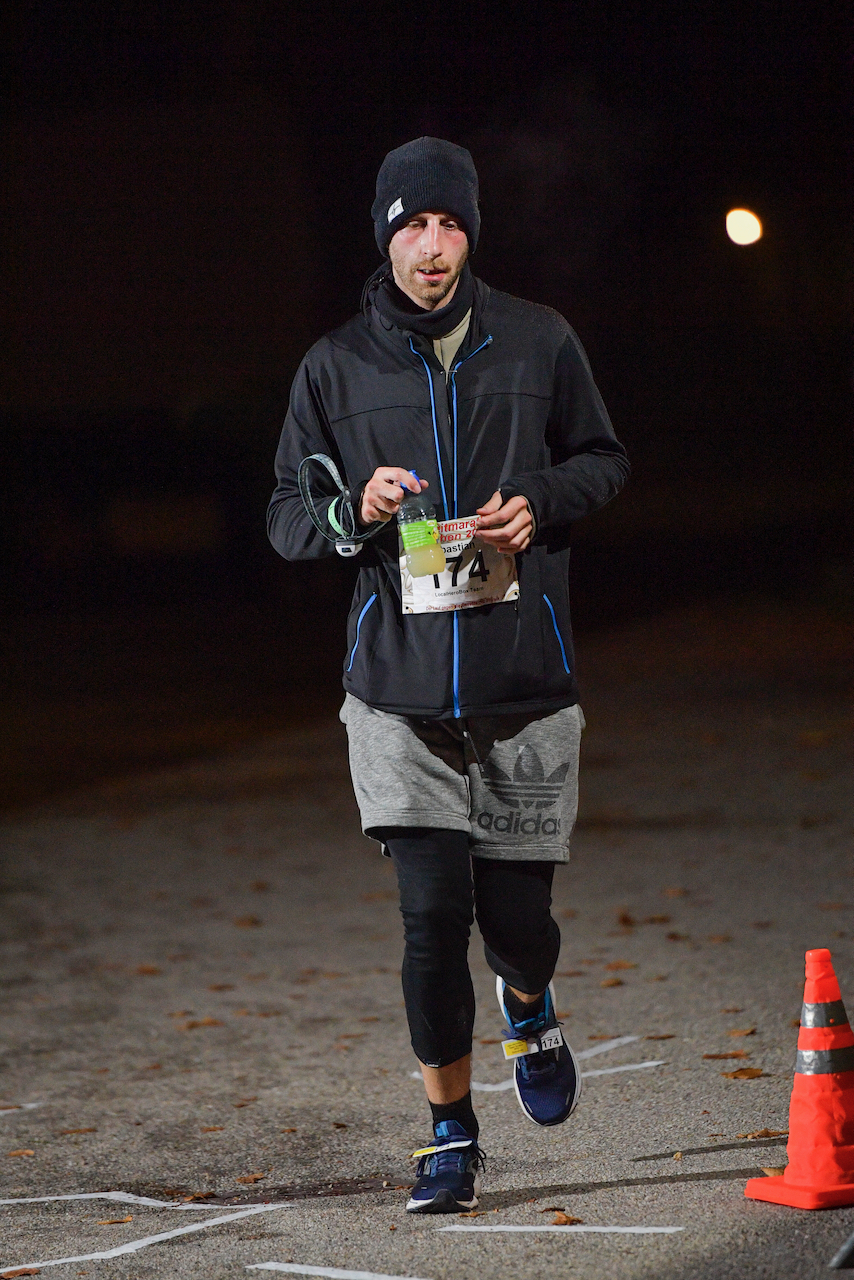 Bestzeitmarathon München - der Lauf gegen die Gesetze der Physik am 30.10.2021 in München Riem.
Fotograf
Hannes Magerstaedt
hannes@magerstaedt.de
Tel. +491728178700