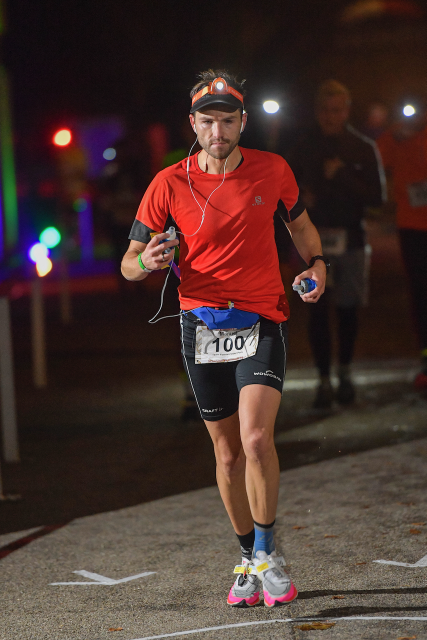 Bestzeitmarathon München - der Lauf gegen die Gesetze der Physik am 30.10.2021 in München Riem.
Fotograf
Hannes Magerstaedt
hannes@magerstaedt.de
Tel. +491728178700