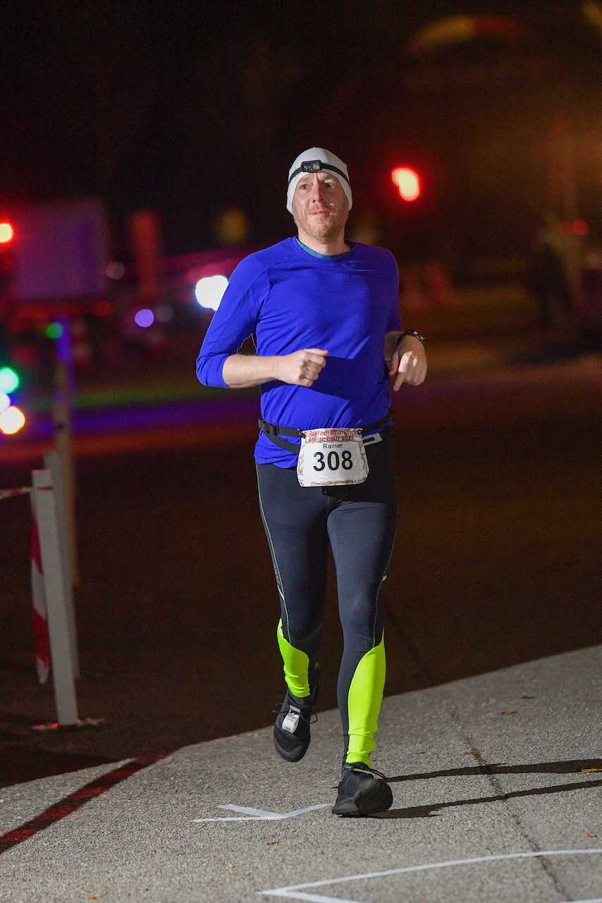 Bestzeitmarathon München - der Lauf gegen die Gesetze der Physik am 30.10.2021 in München Riem.FotografHannes Magerstaedthannes@magerstaedt.deTel. +491728178700