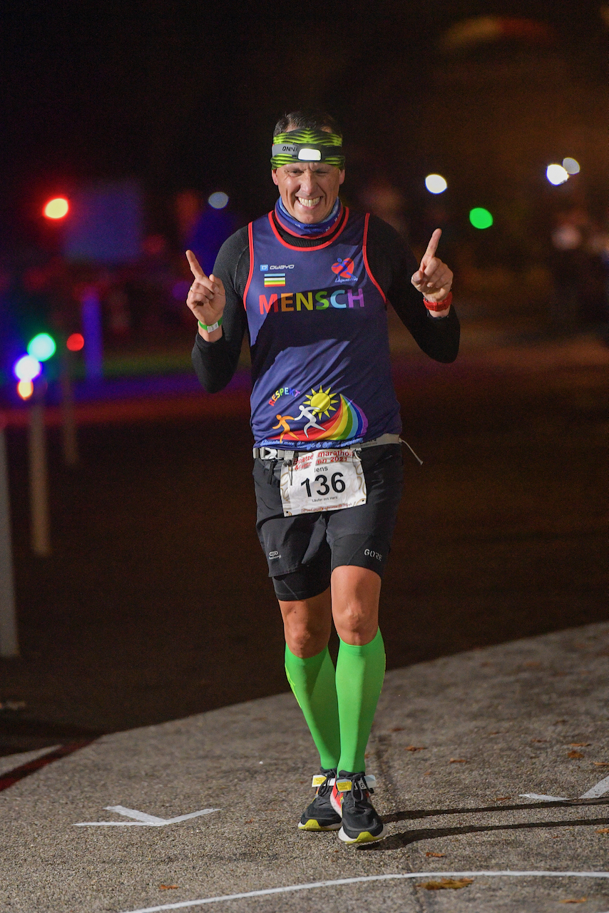 Bestzeitmarathon München - der Lauf gegen die Gesetze der Physik am 30.10.2021 in München Riem.
Fotograf
Hannes Magerstaedt
hannes@magerstaedt.de
Tel. +491728178700