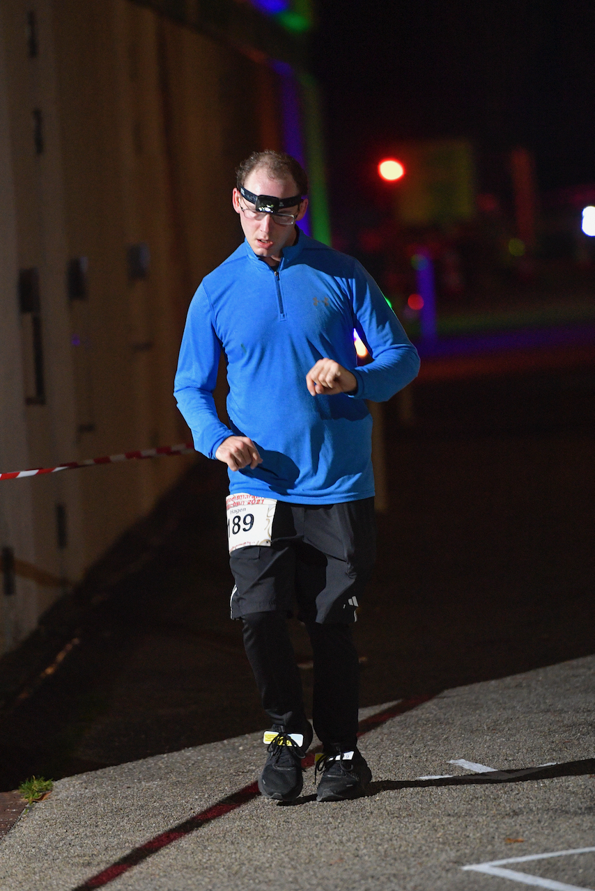 Bestzeitmarathon München - der Lauf gegen die Gesetze der Physik am 30.10.2021 in München Riem.
Fotograf
Hannes Magerstaedt
hannes@magerstaedt.de
Tel. +491728178700